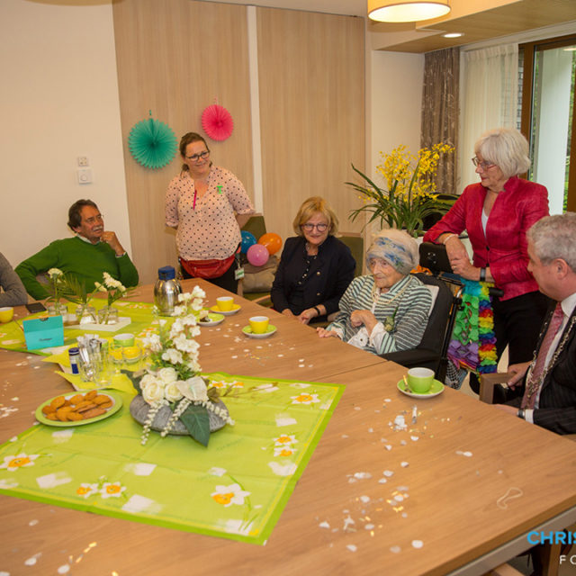 Burgemeester feliciteert oudste inwoner van Roosendaal